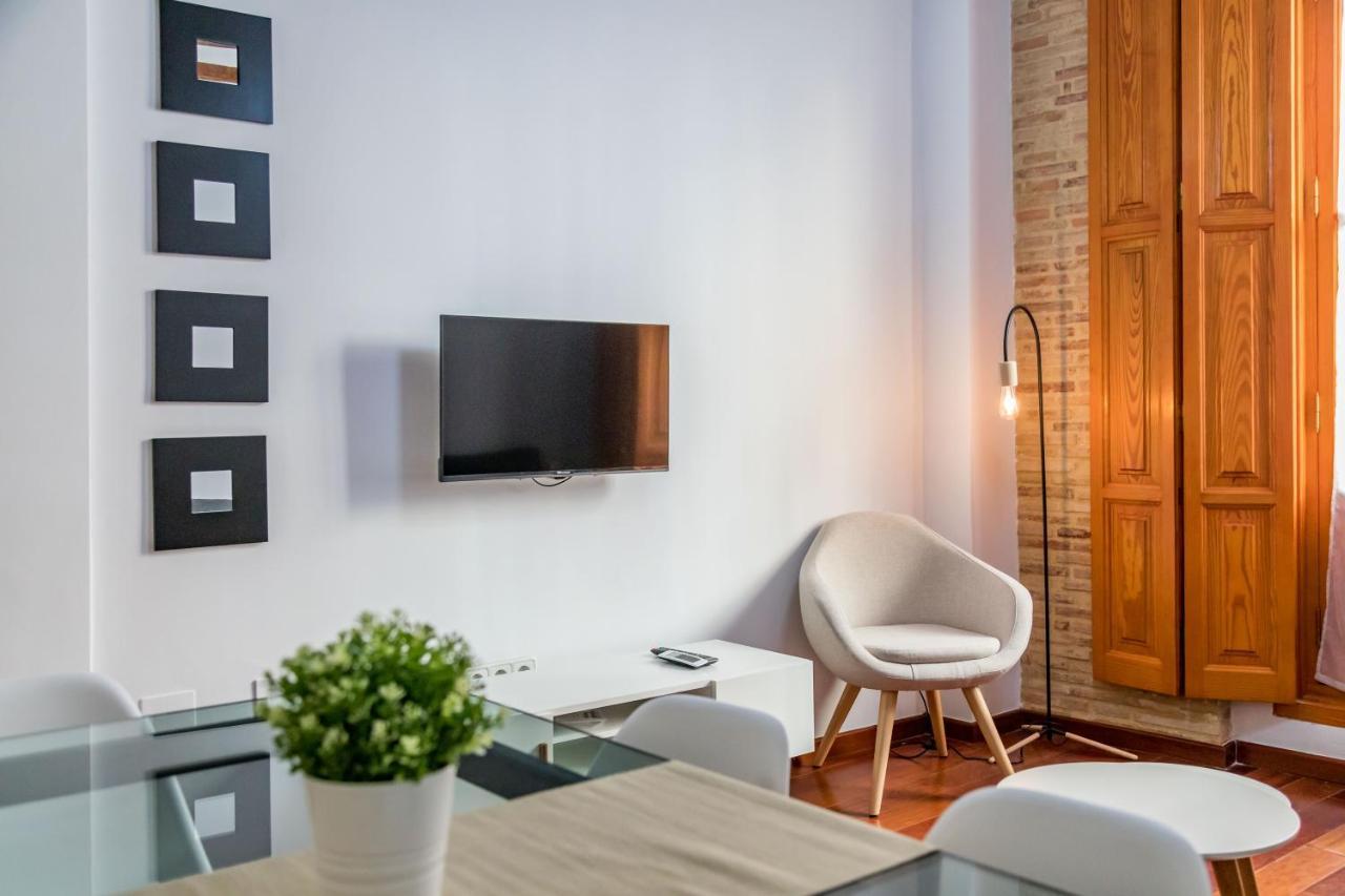 Travel Habitat Plaza De La Virgen Apartment Валенсия Екстериор снимка